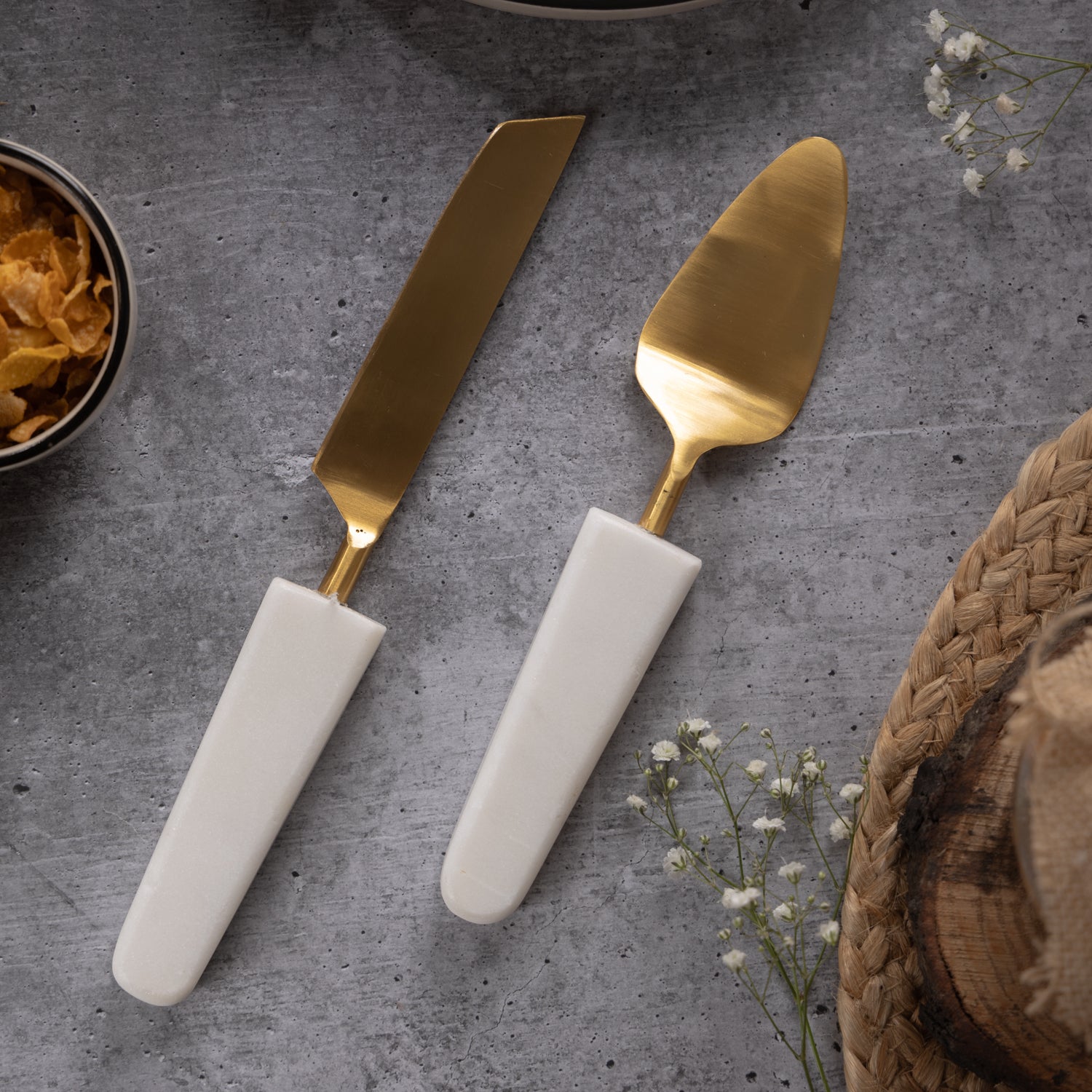 cake server and knife marble