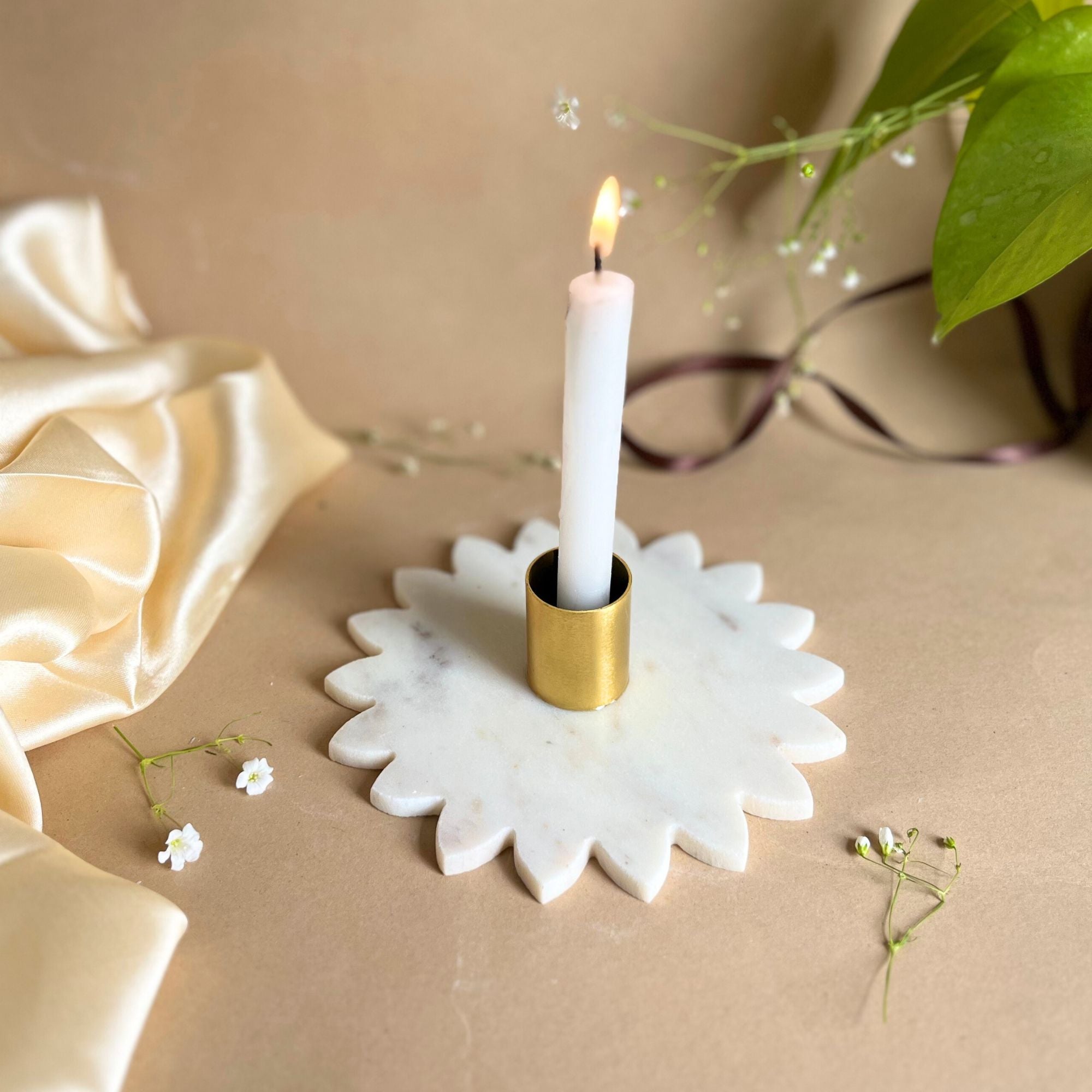 Marble Candle Holder With Sunflower Shape