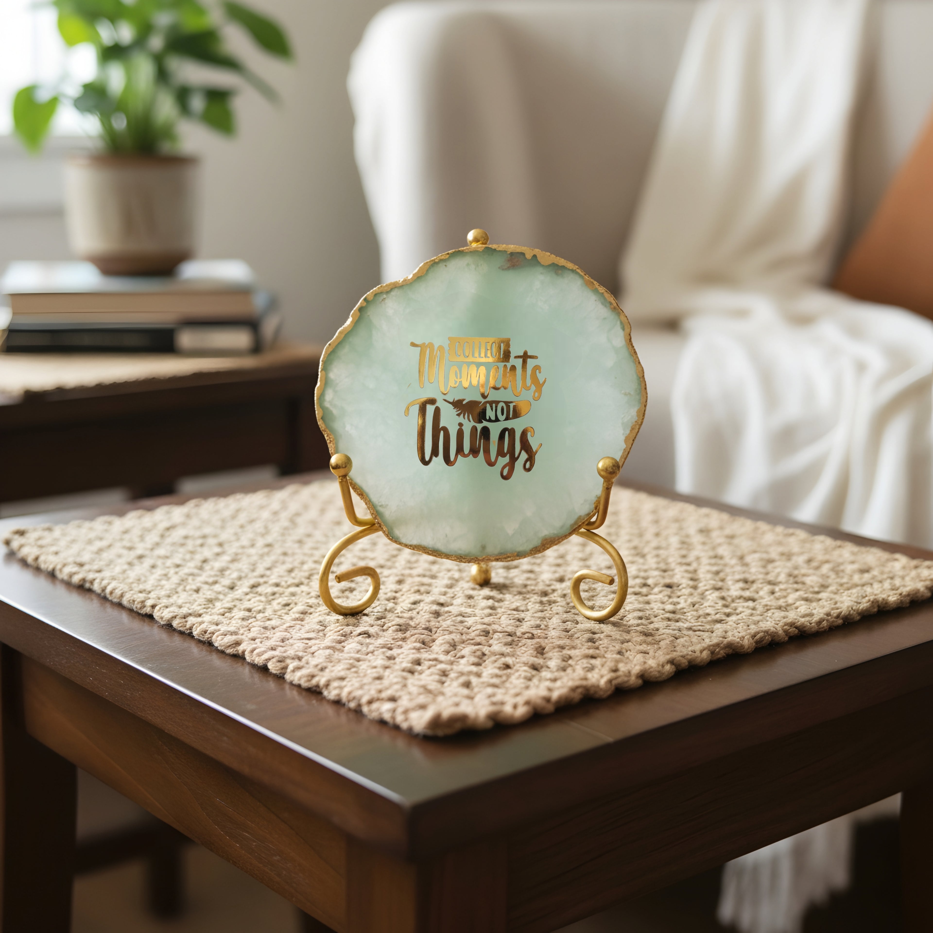 Agate Collect moments not things showpieces with Metal Stand - Green