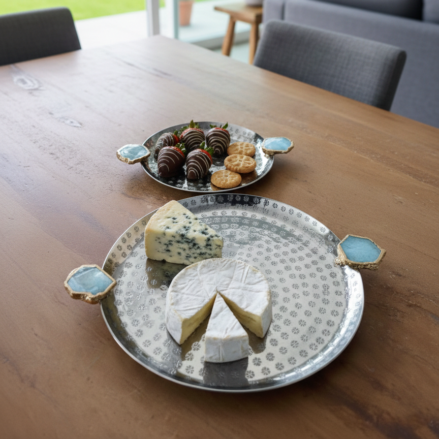 Round Aluminum Tray with Turquoise Agate