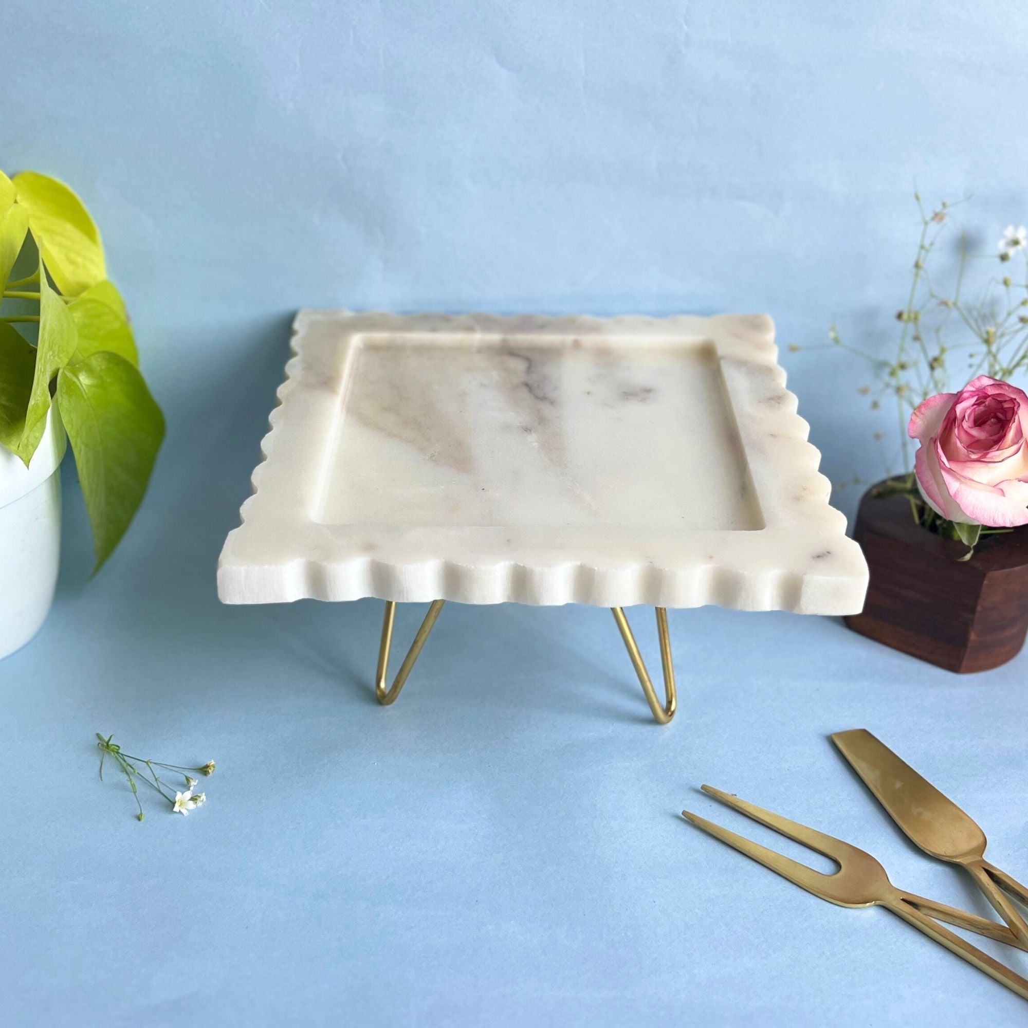 Round sunflower shape Natural Marble Pastry Stand