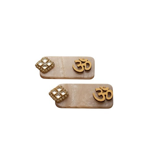 Resin OM Door Hangings