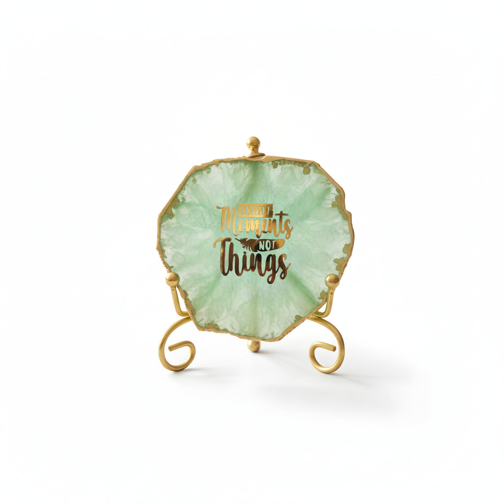 Agate Collect moments not things showpieces with Metal Stand - Green