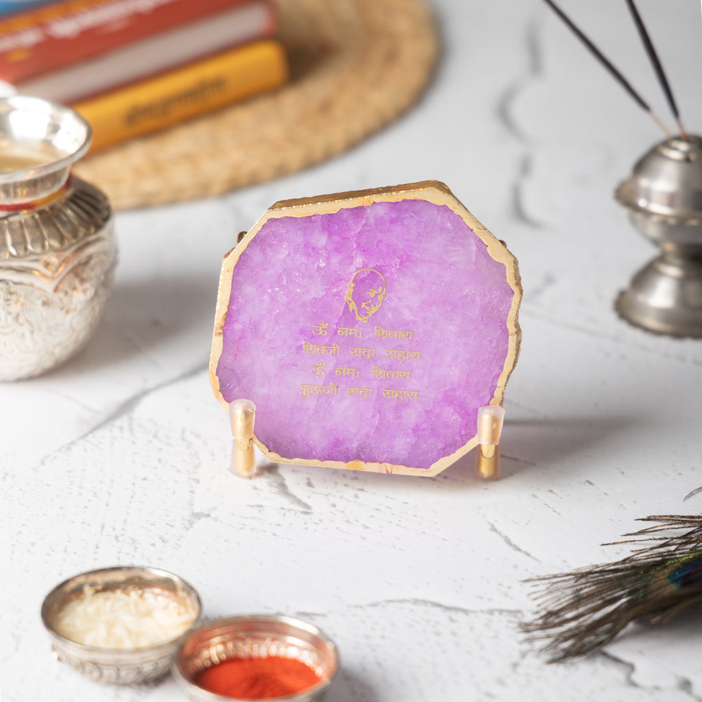 Guru Ji Mantra Pink Agate Metal Showpiece