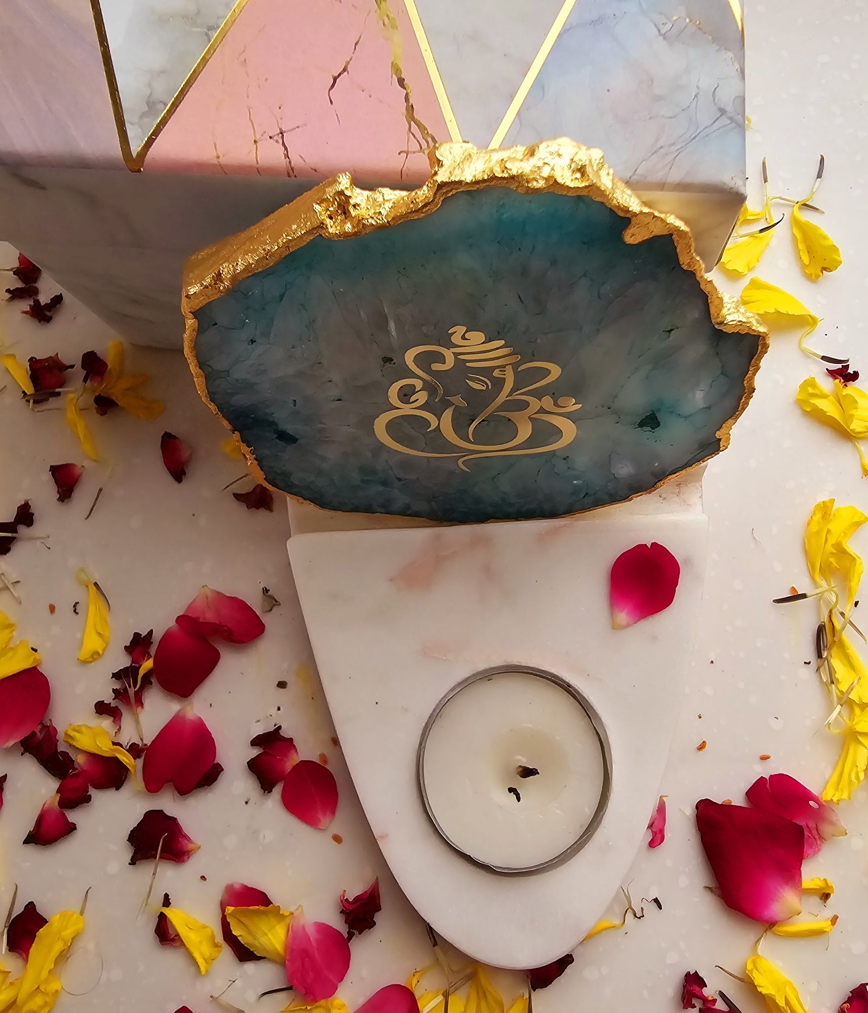 Ganesha Agate with Marble Base Front Side Tealight-Green