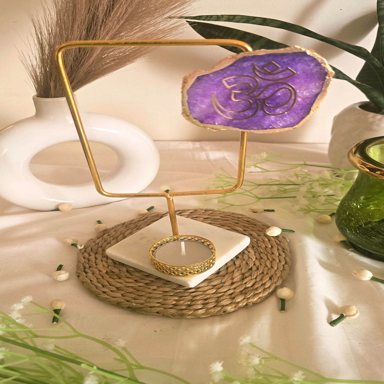 Agate OM Rectangular Shape Metal Showpiece- Purple