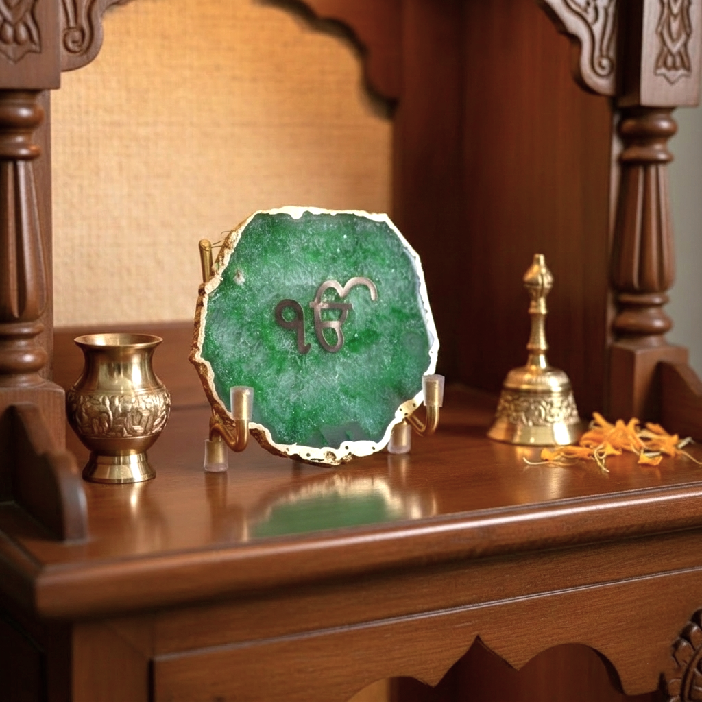 Ik Onkar - Green Agate Metal Stand