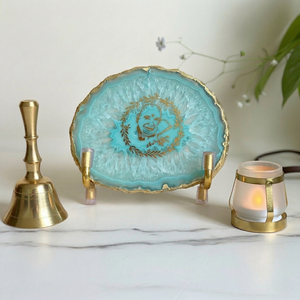 GURU JI- Turquoise Agate Metal Stand