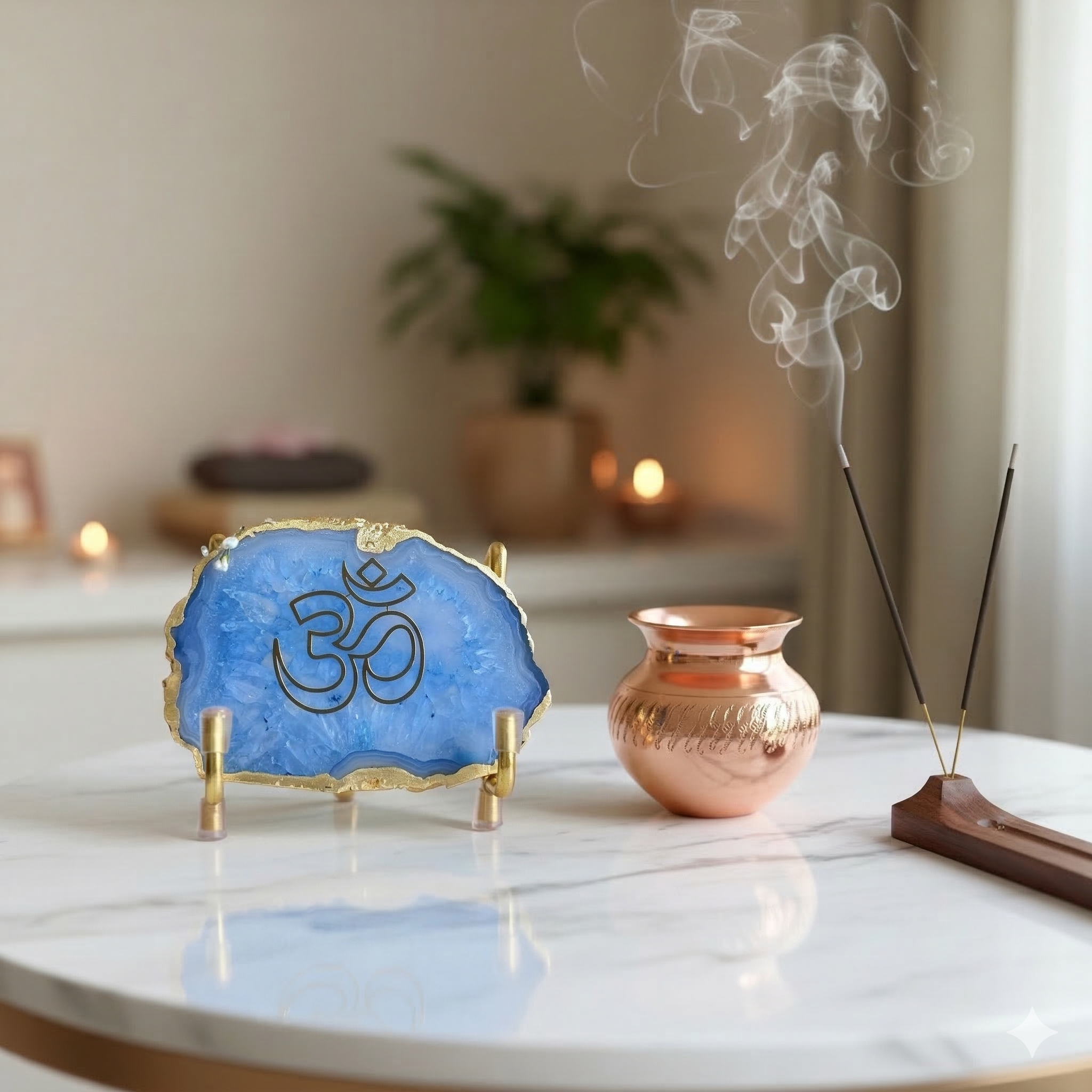 OM - Blue Agate Metal Stand