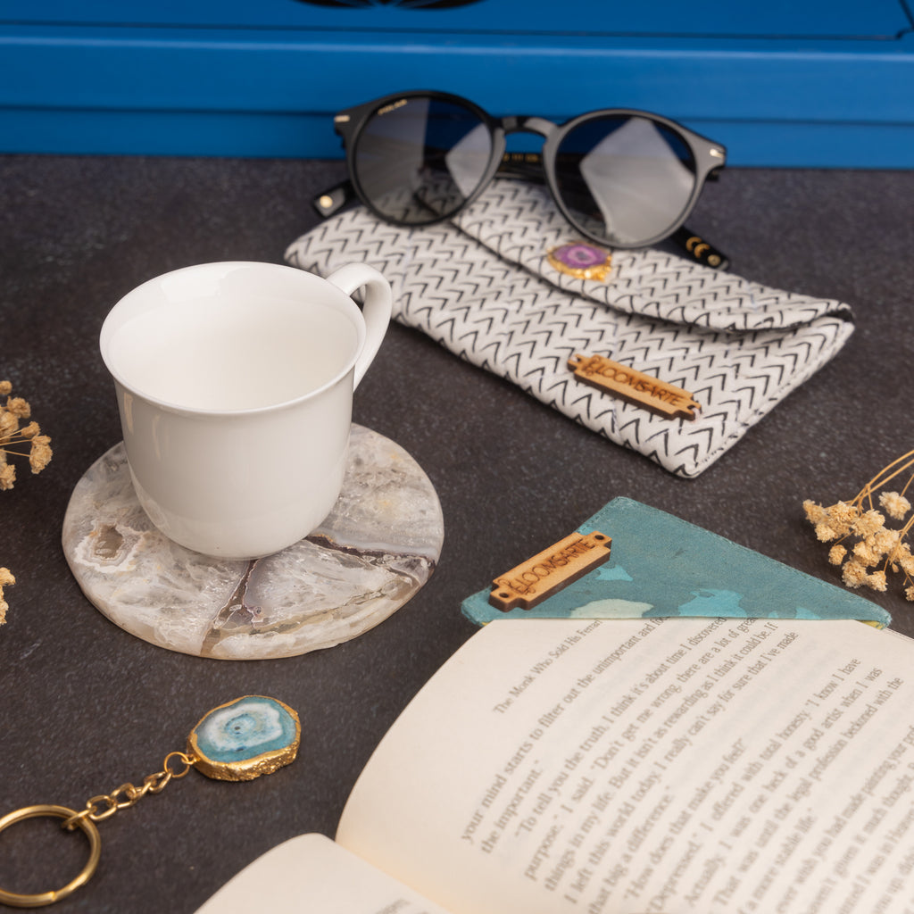 Spectacle case Bookmark Agate Coaster and Keychain Hamper