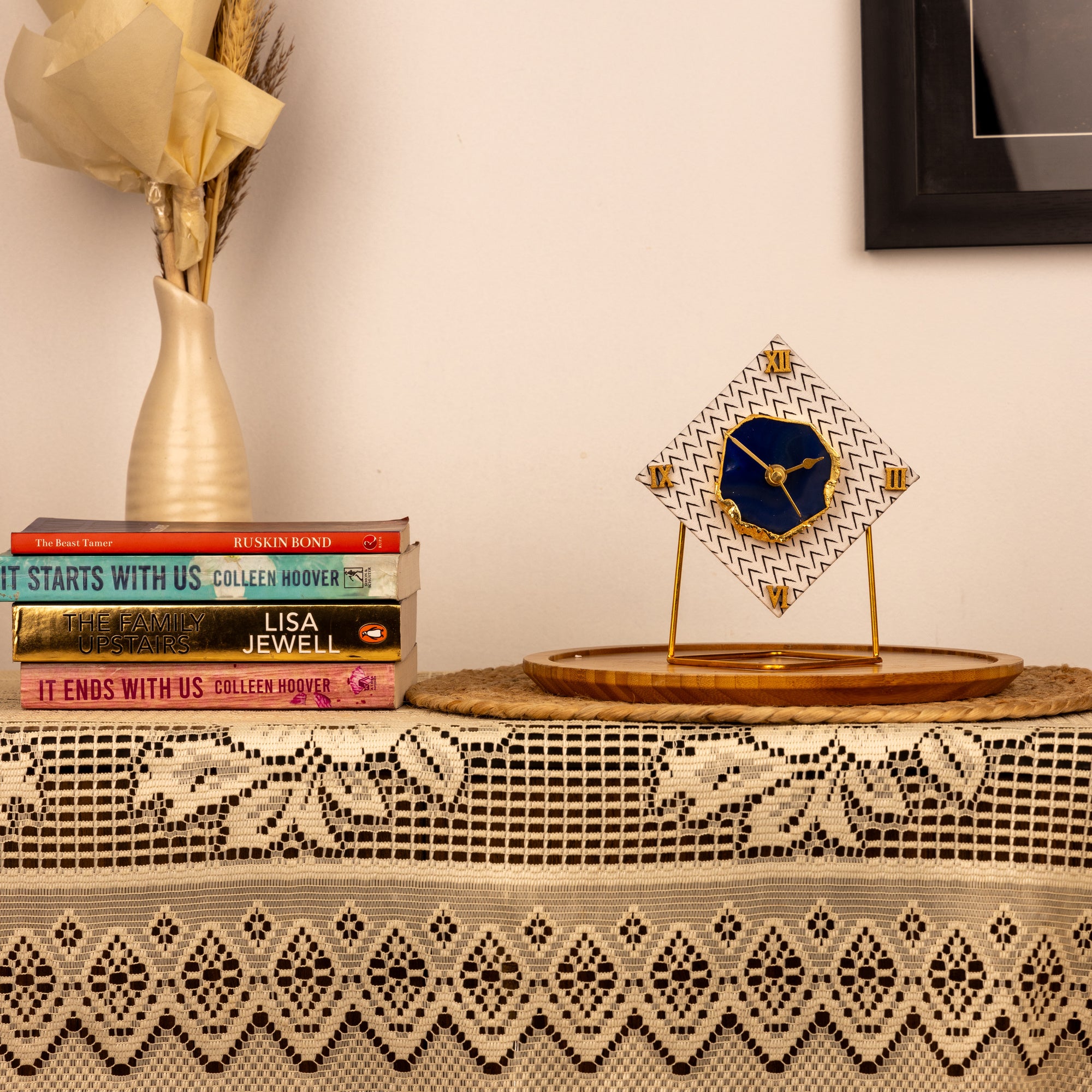 Black and White Desktop Clock(Diamond)