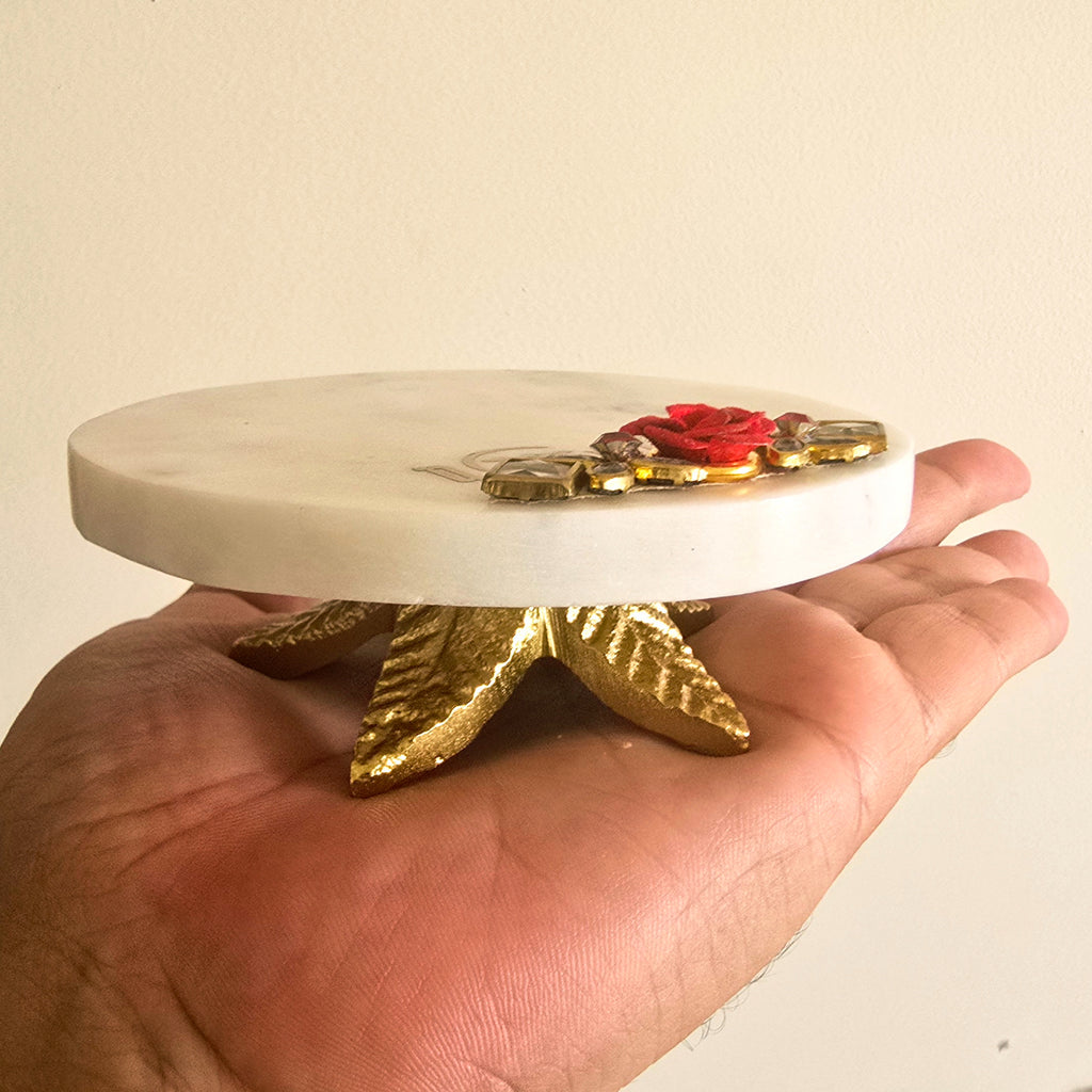 White Marble Jai Shree Krishna Choki And Polyresin Tea Light Holder