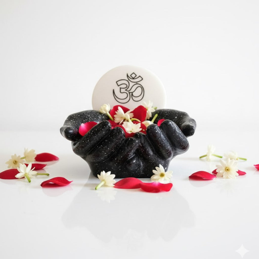 Marble OM With Black Hands Base