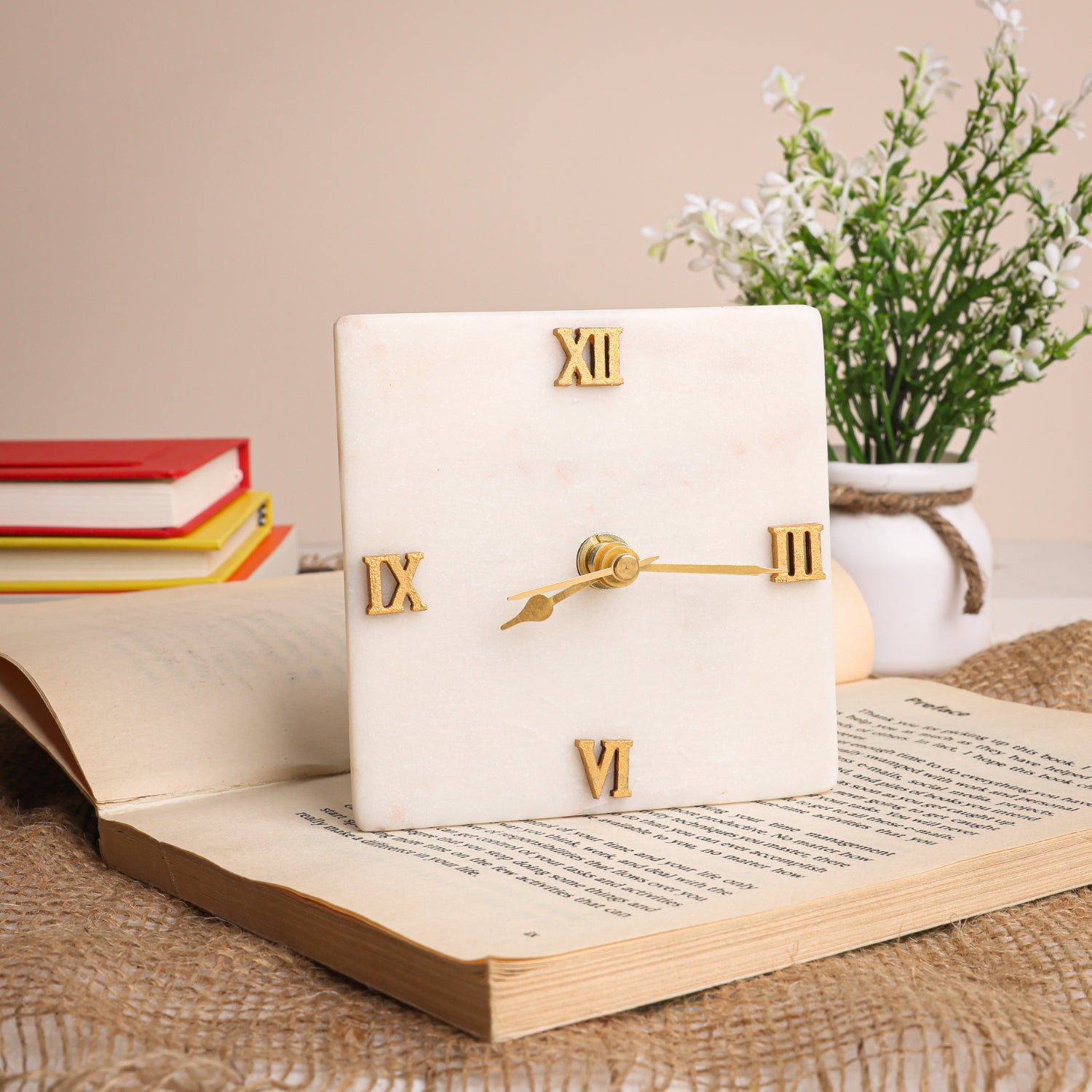 White Marble Squre Desk Clock