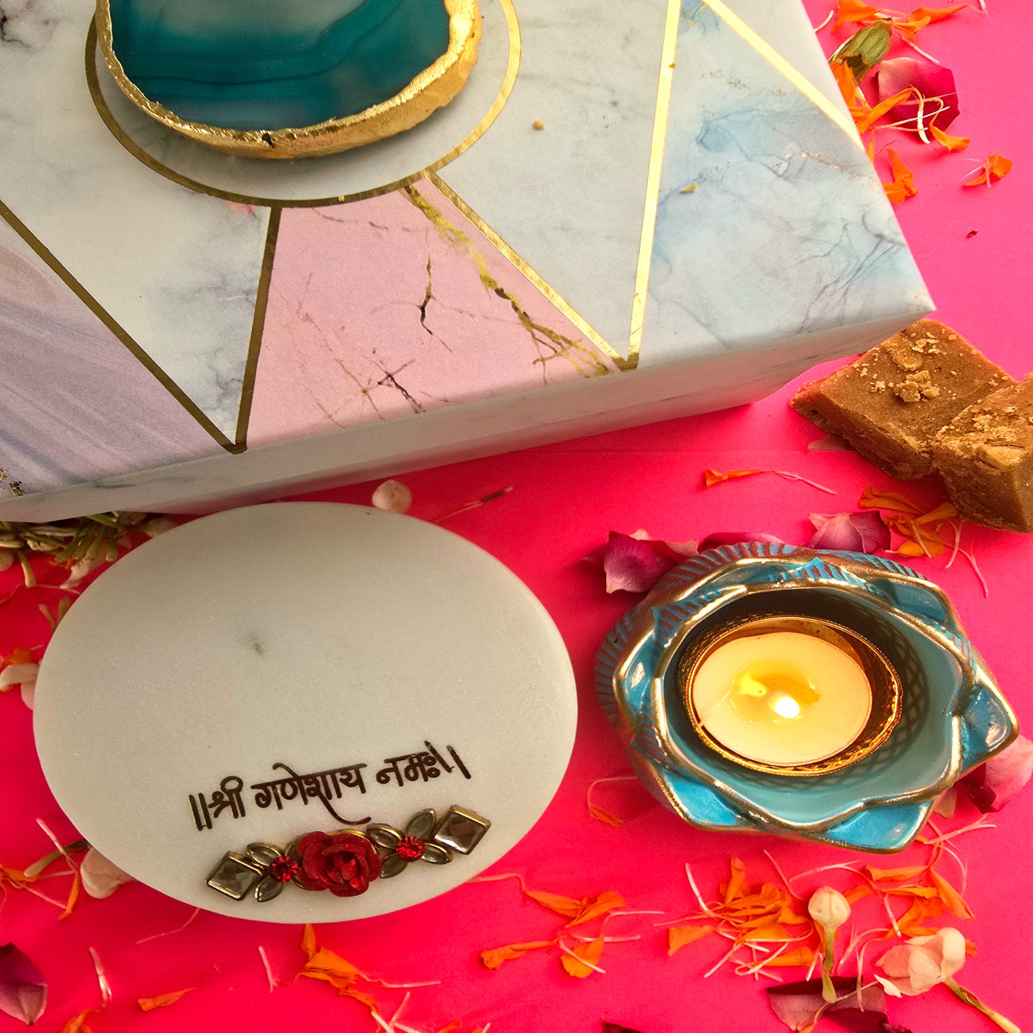 White Marble Shree Ganeshay Namah Choki And Polyresin Tea Light Holder