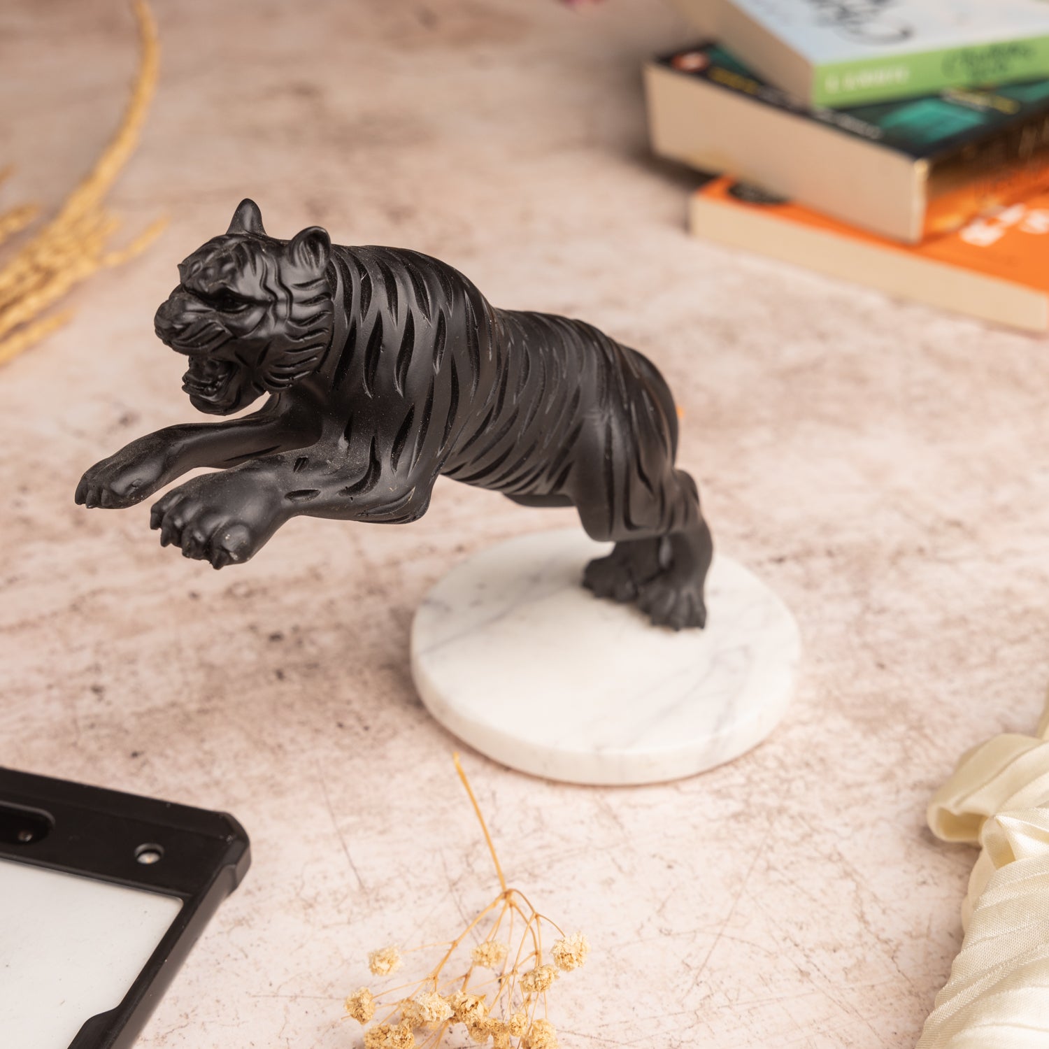Attcking Tiger Showpeice With Marble Base