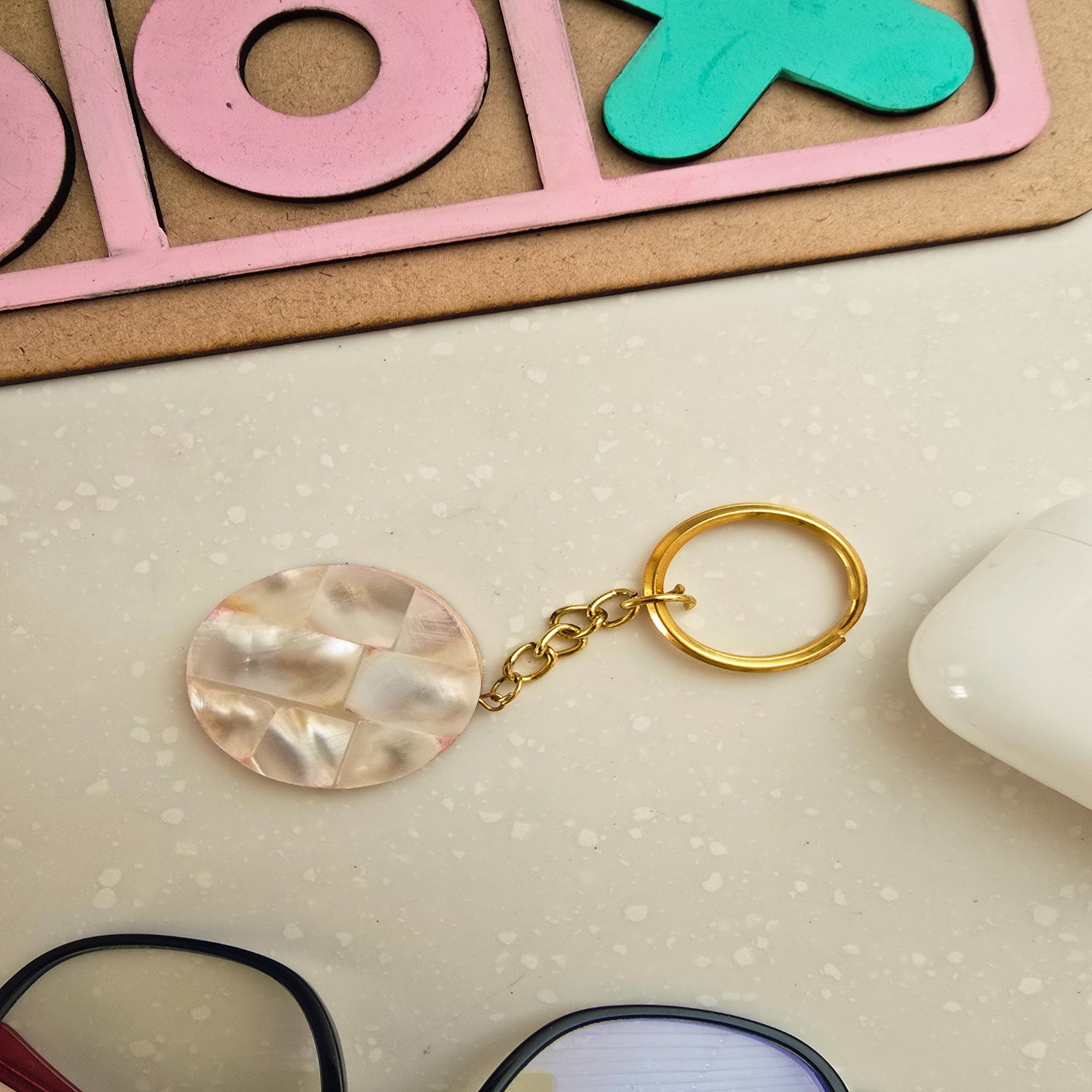 Mother Of Pearl Round Big KeyChain
