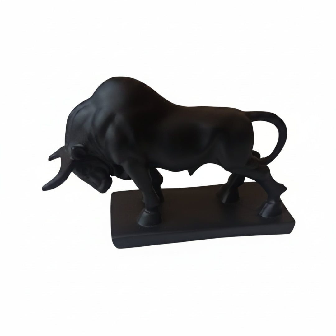 Black Attecking Bull Showpiece