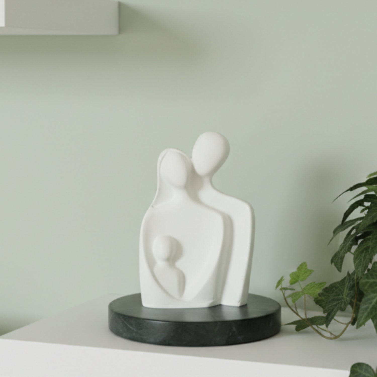 Abstract Family of 3 Figurine White