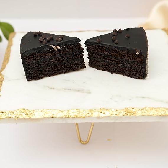 Rectanguler Marble Cake Stand with Wood Cupcake